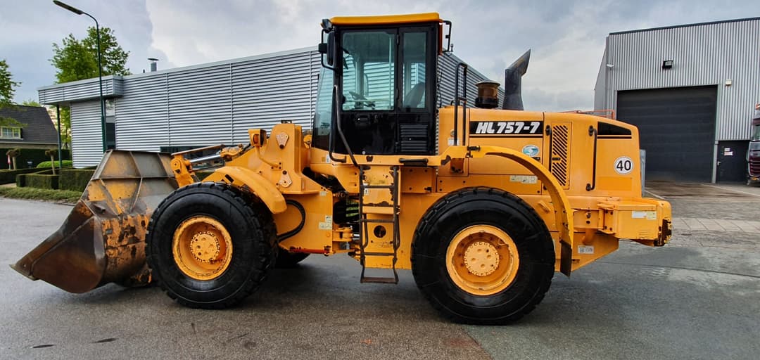 Hyundai HL757-7