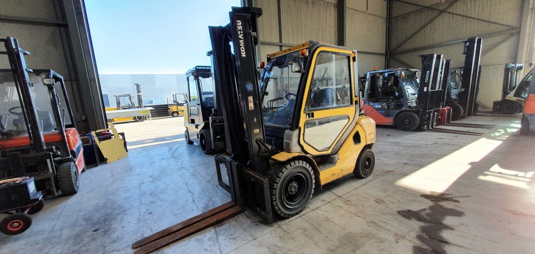 Komatsu FG30T16R