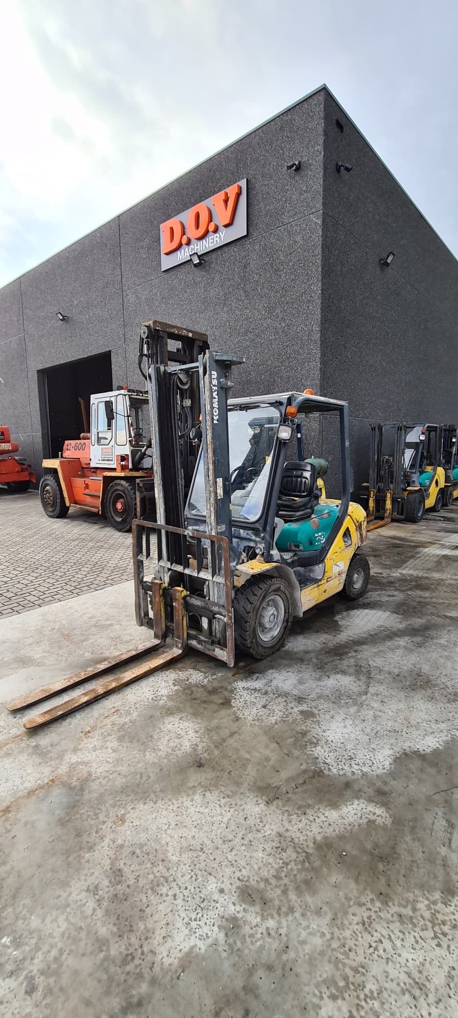 Komatsu FD25T-16R