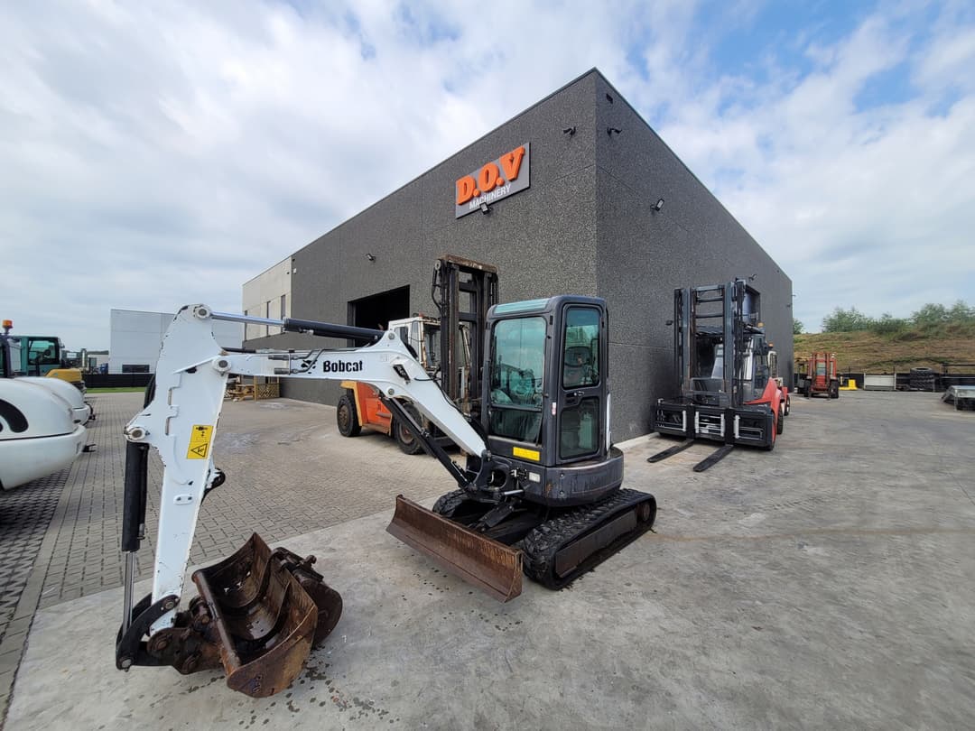 BOBCAT E26