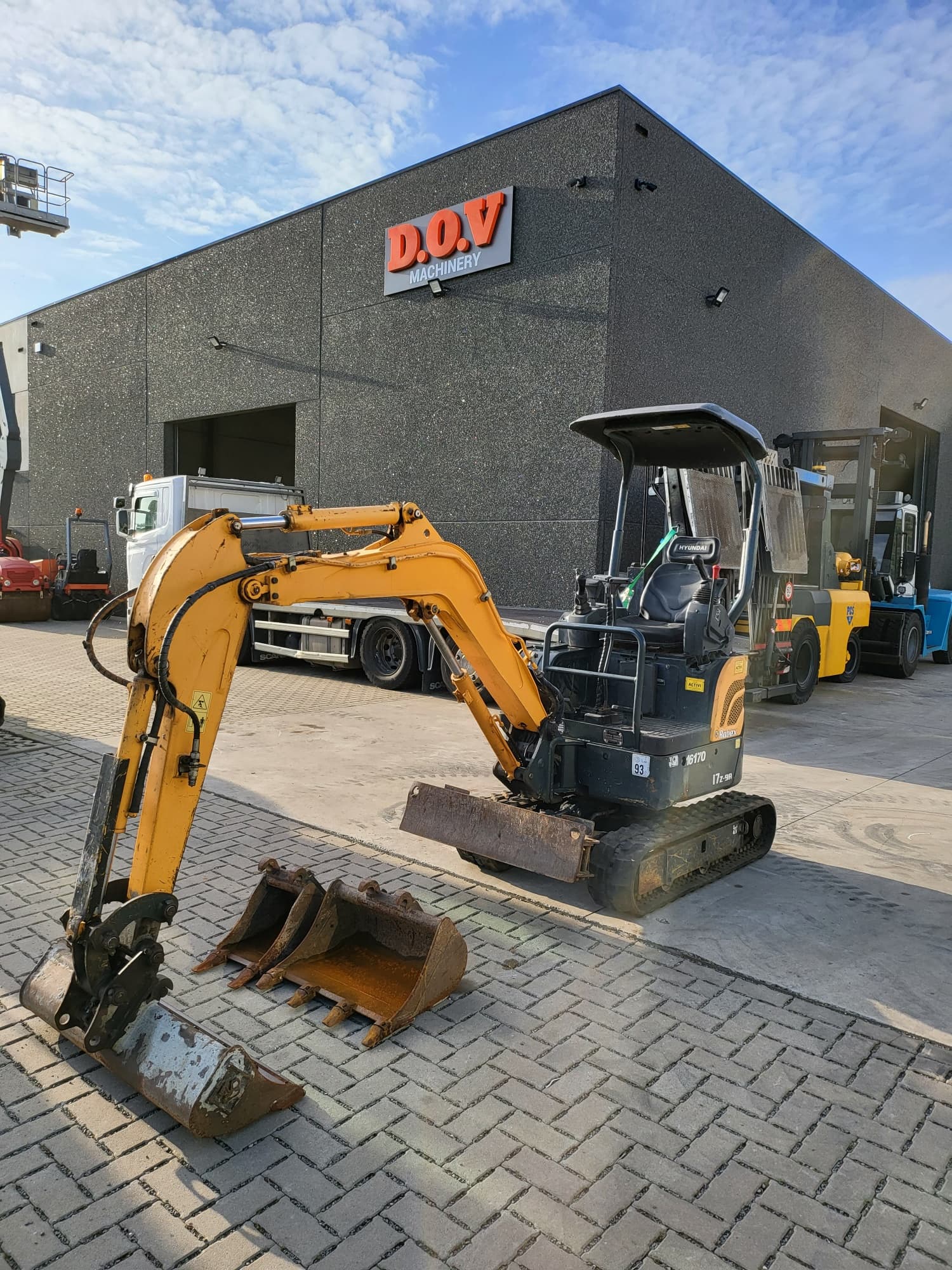 HHYUNDAI ROBEX 17Z-9A