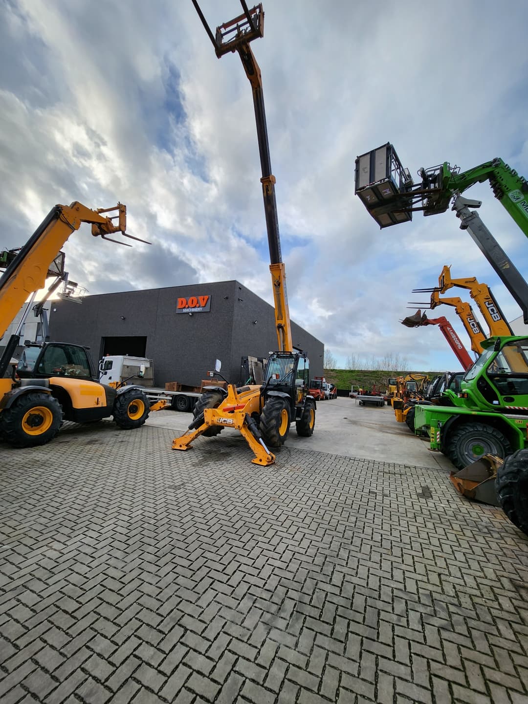 JCB 540-140