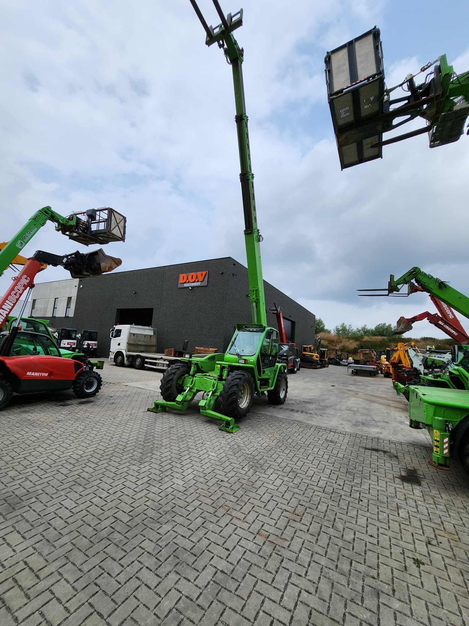 Merlo P40.17